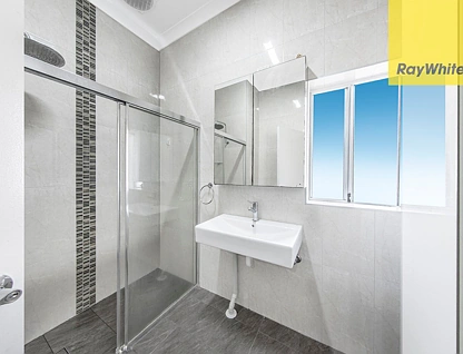 38 Fullagar Road, Wentworthville, Parramatta (Northwest suburbs), 4部屋, 2バスルーム, House