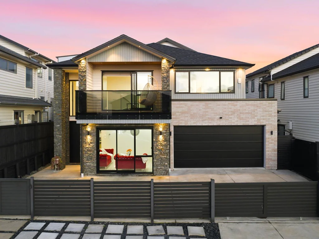 Flat Bush 6ਬੈੱਡਰੂਮ Gem in Mission Heights! Must Be Sold at Auction