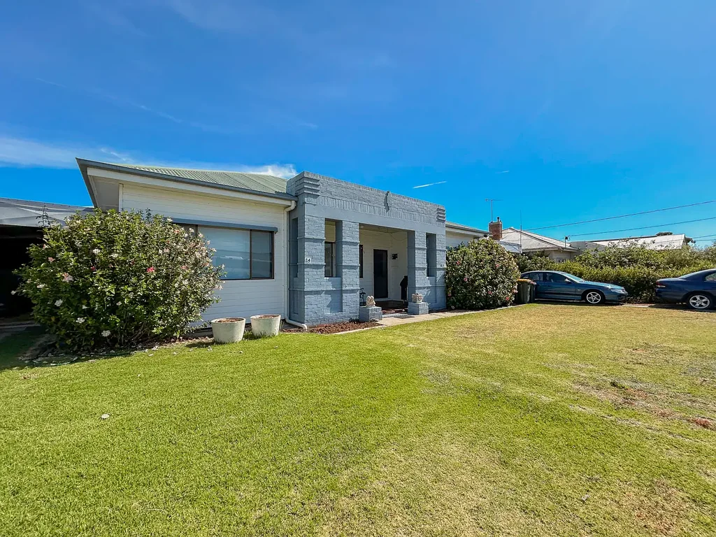 24 Muir Avenue, Kerang, VIC 3579
