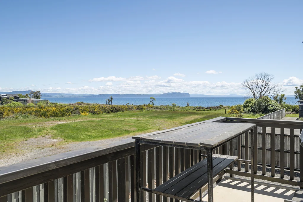 Lake Taupo (East) 1Moenga Uninterrupted Lake Taupo & Mountain Views