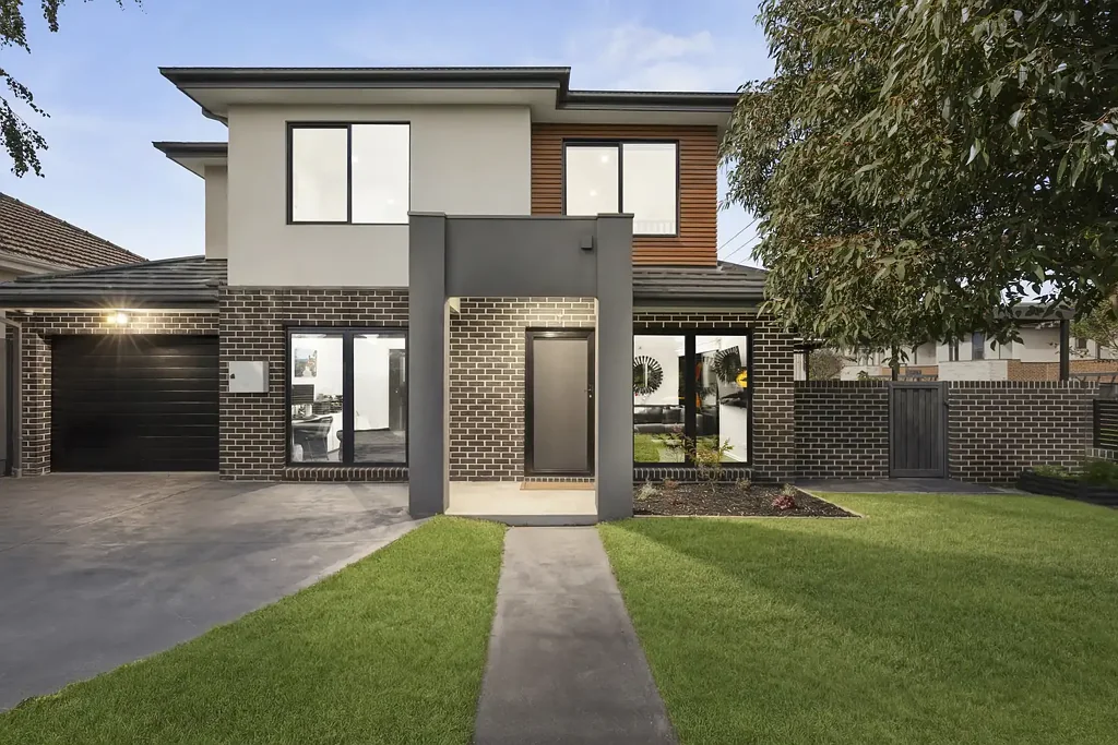 Oakleigh East 4ห้องนอน Quality, Resilience and Surprising Accommodation