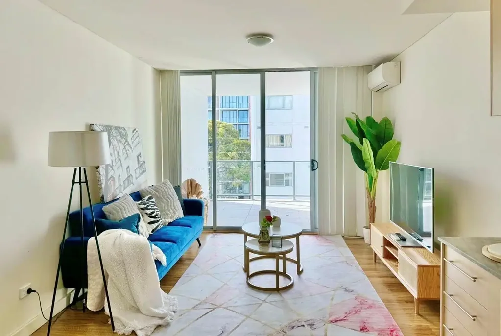 Wolli Creek 3Zimmer Stylish & Light-Filled Apartment in the Heart of Wolli Creek