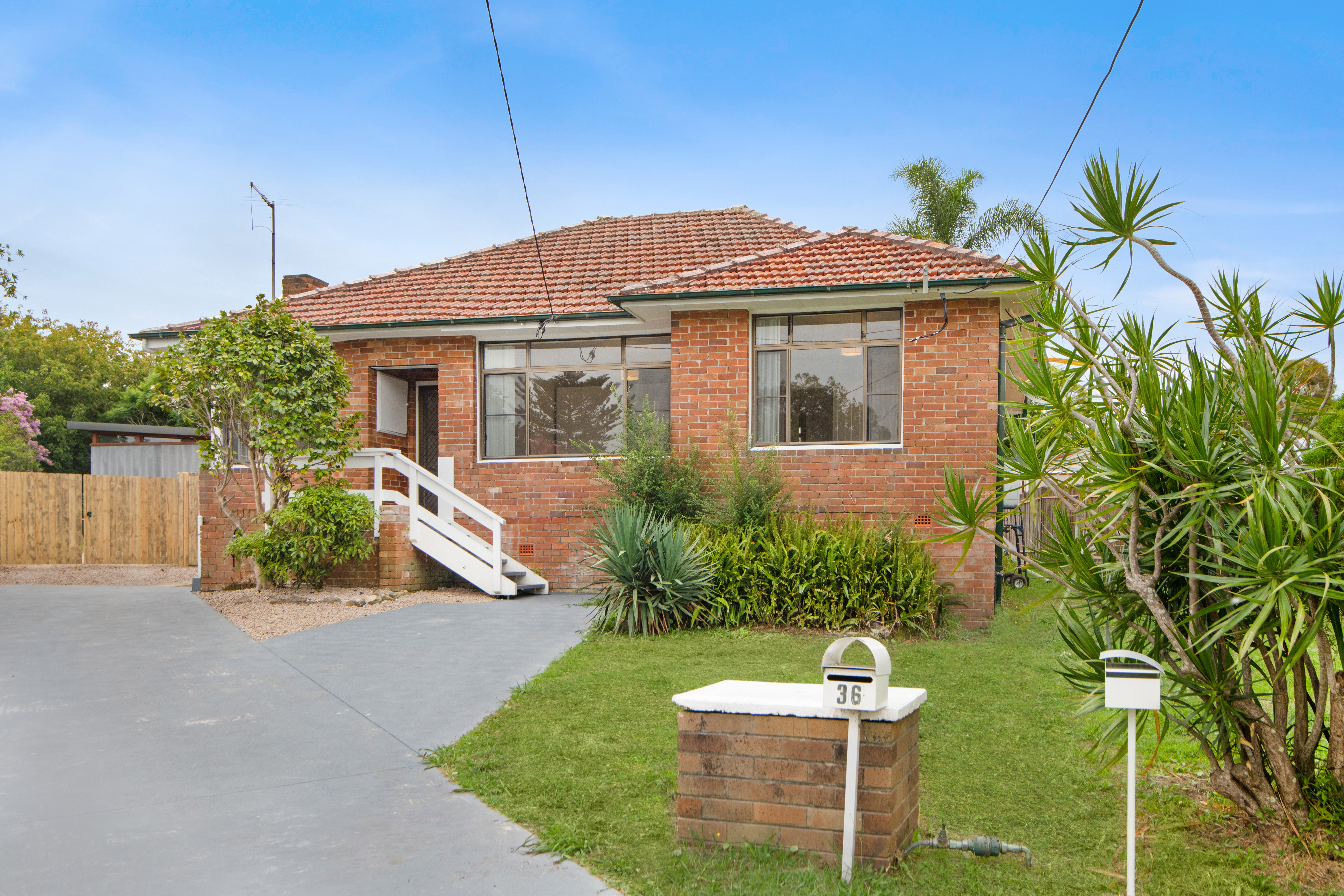 36 ALAMEIN AV, NARRAWEENA NSW 2099, 0部屋, 0バスルーム, House