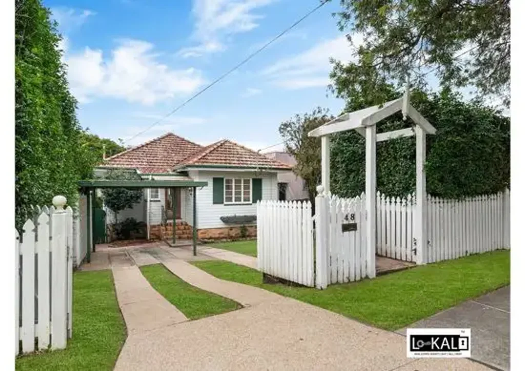 Stylish Family Living in Prime Camp Hill Location