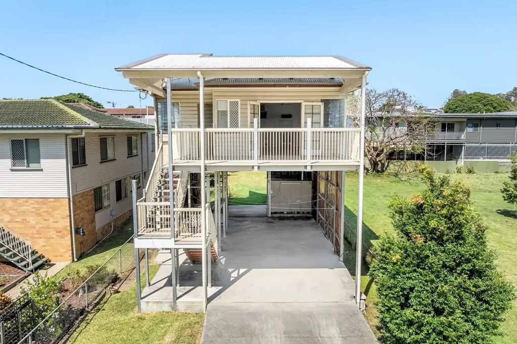 Yeronga 2 Slaapkamer LIFESTYLE, LOCATION & POTENTIAL IN RIVERSIDE YERONGA
