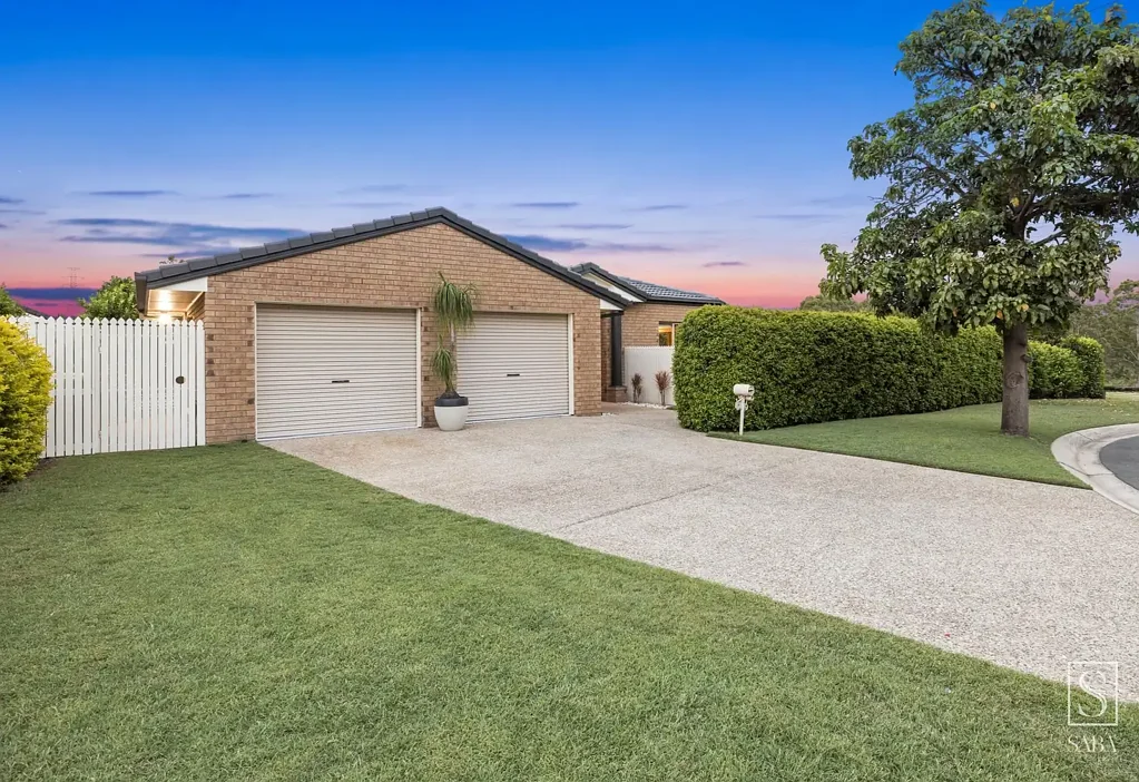 8 Kaputar Close, Riverhills, QLD 4074
