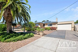 11 Miranda Crescent, Coolbellup