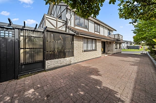 21 Rushgreen Avenue, Pahurehure, Papakura