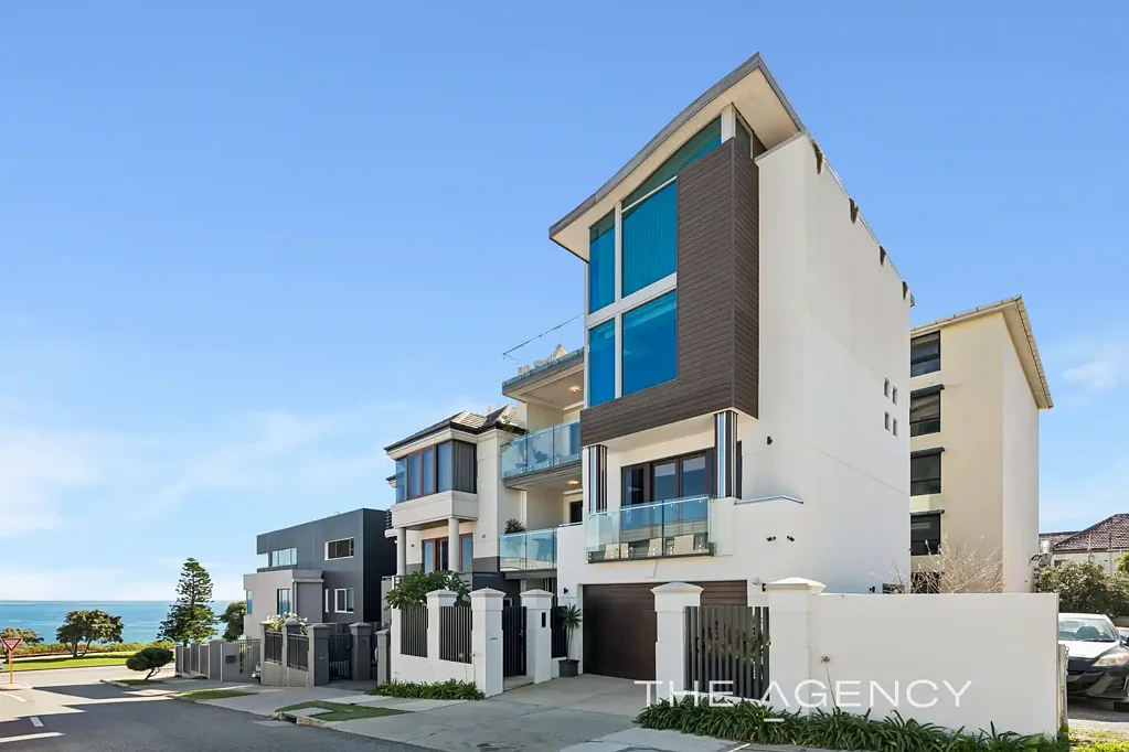 Cottesloe 3બેડરૂમ Oceanside Luxury with Sensational Ocean Views
