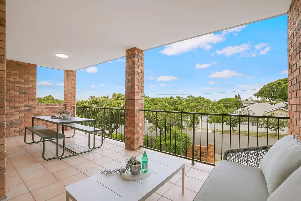2/69 Shakespeare Street, Coorparoo, QLD 4151