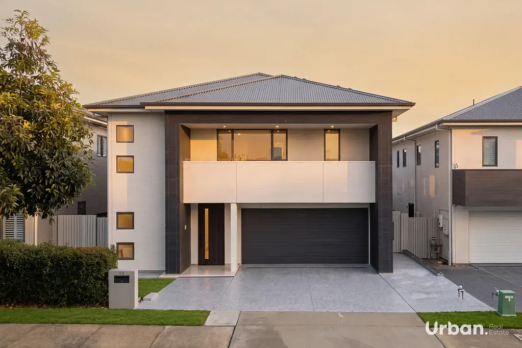 Gledswood Hills 4ห้องนอน Modern Family Living meets Endless Potential and Unmatched Convenience