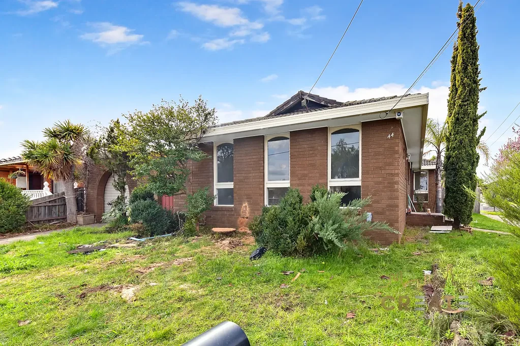 SPACIOUS 3-BEDROOM FAMILY HOME IN A QUITE, LEAFY LOCALE