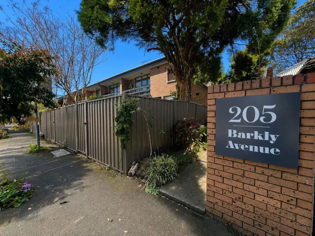 Stylish Inner City Living with Exceptional Convenience