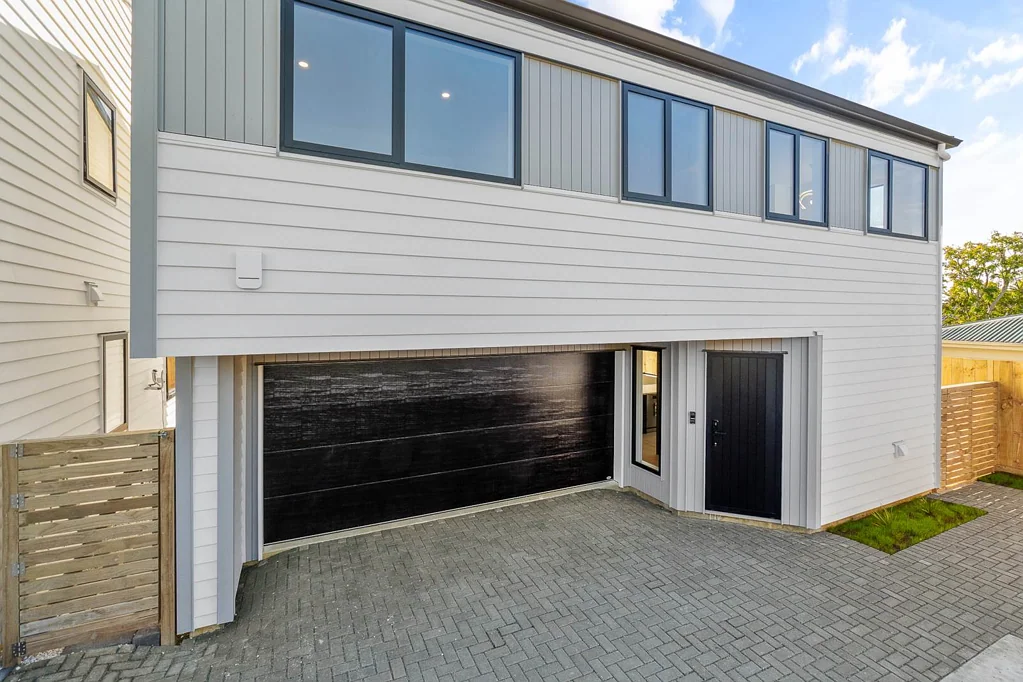 8D Deuxberry Avenue, Northcote, North Shore City, Auckland