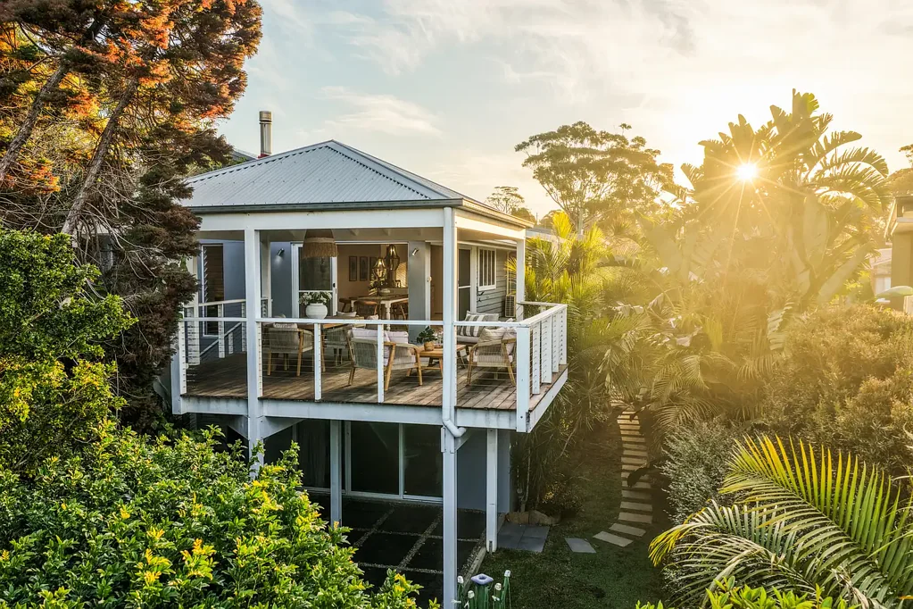 Mollymook 6ਬੈੱਡਰੂਮ Refined Coastal Home With Sweeping Ocean Views