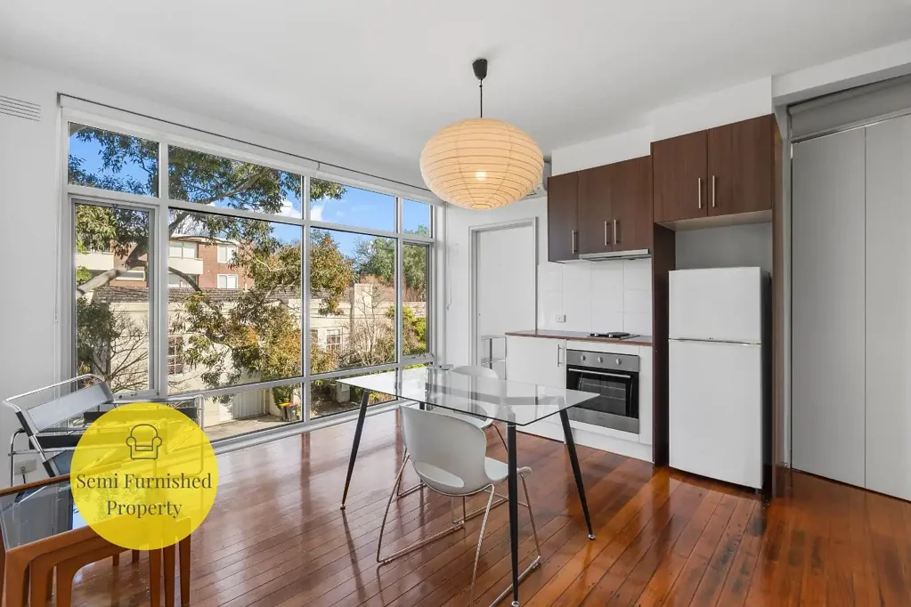 Well-Appointed Apartment in Prestigious South Yarra Setting