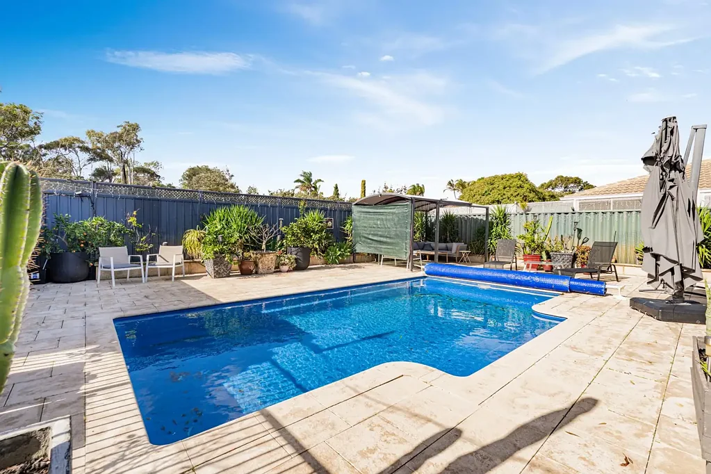 Kiara 4ห้องนอน Just Listed - Family Living with Poolside Entertaining