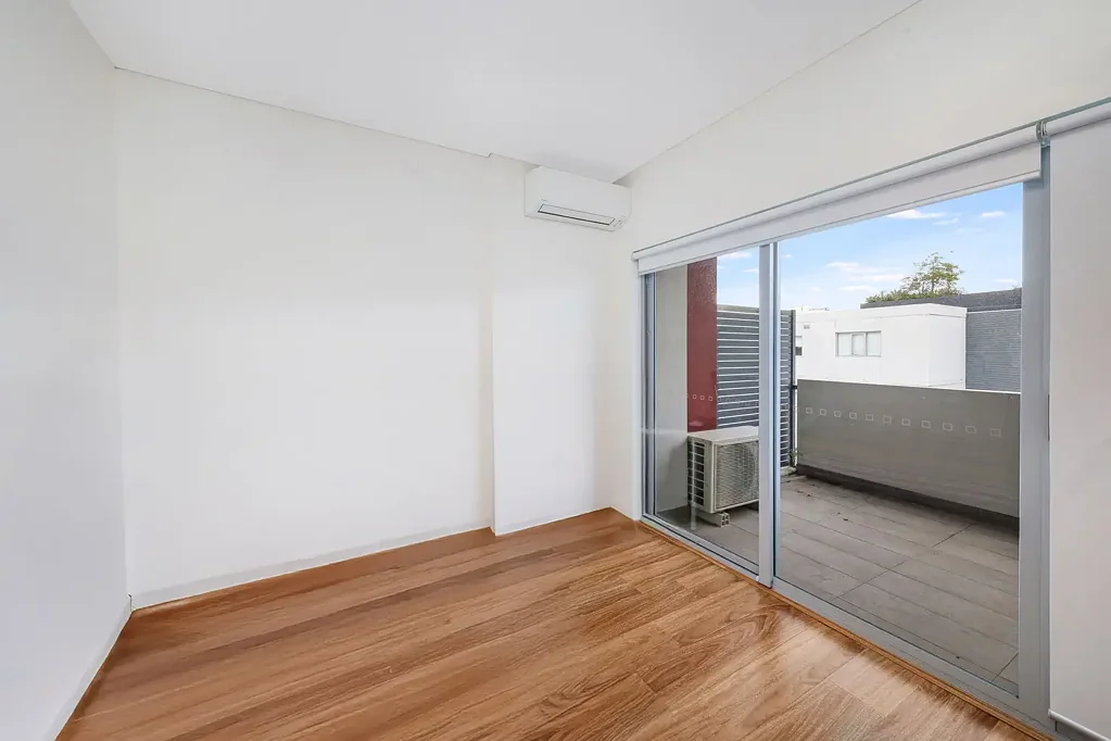 Wolli Creek 3chambre 3 BEDROOM + STUDY APARTMENT IN WOLLI CREEK