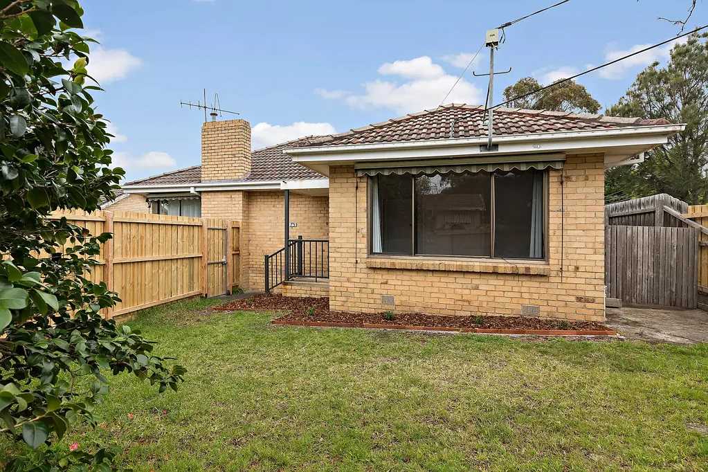 3 - Bedroom Unit in Frankston High School Zone