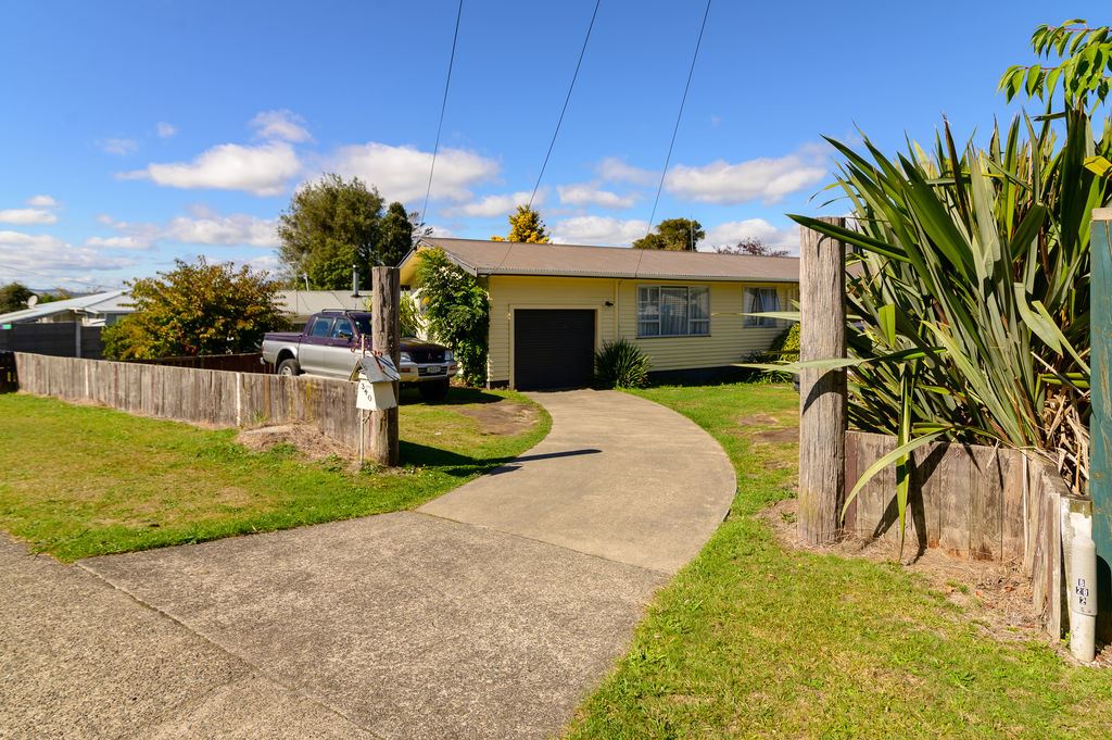 340 Clayton Road, Pukehangi