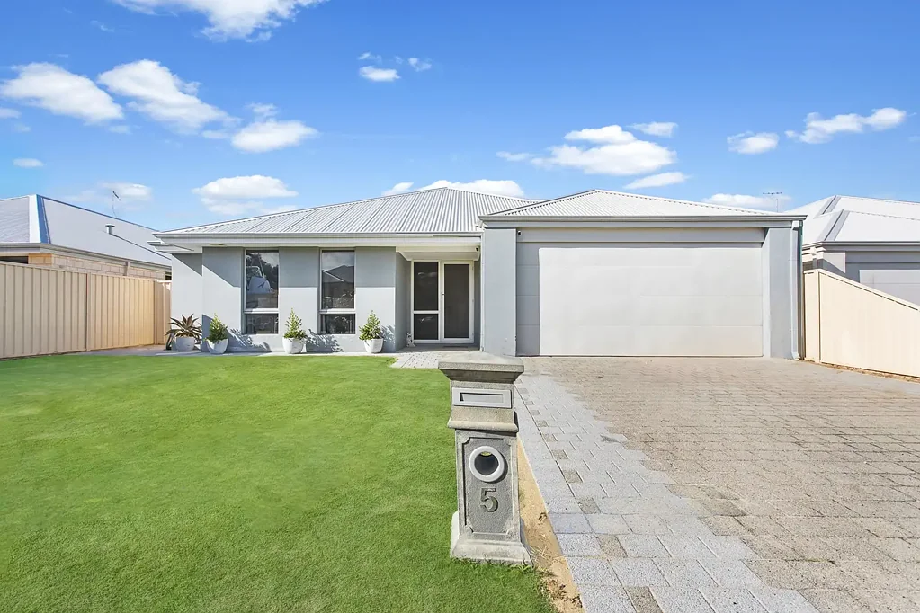 Madora Bay 4房  Easy coastal living in the heart of Madora Bay