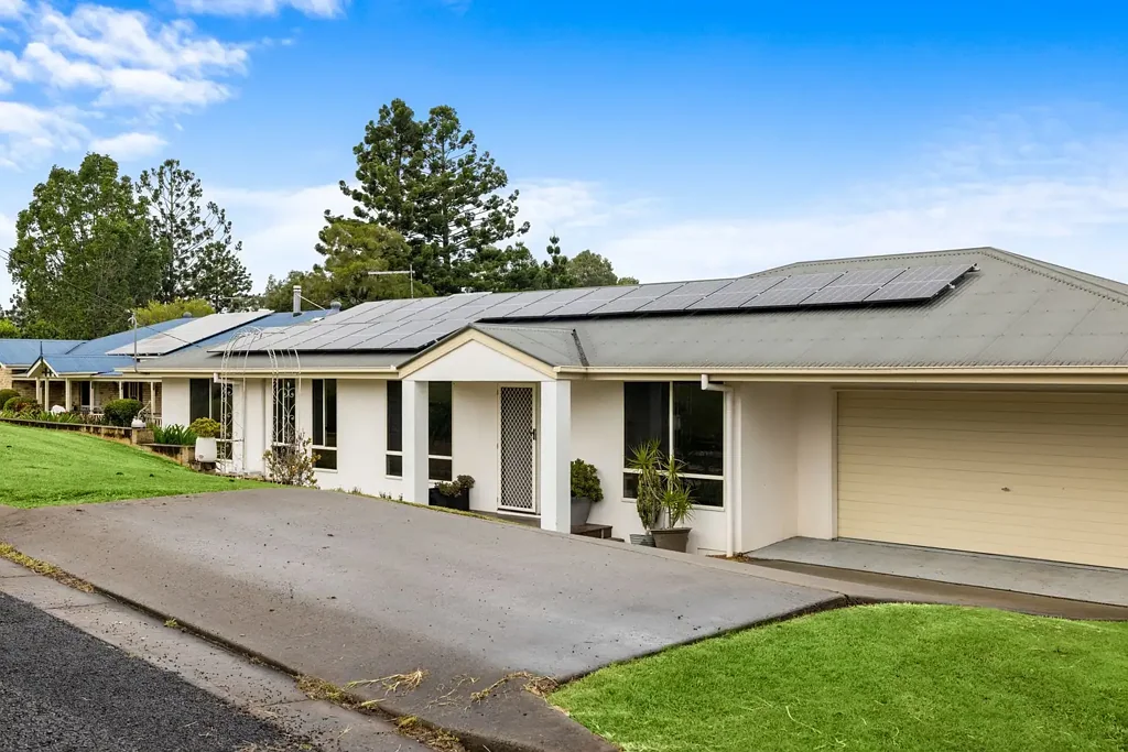 Kyogle 4Phòng ngủ Spacious Family Living in the Prestigious Golf Course Estate