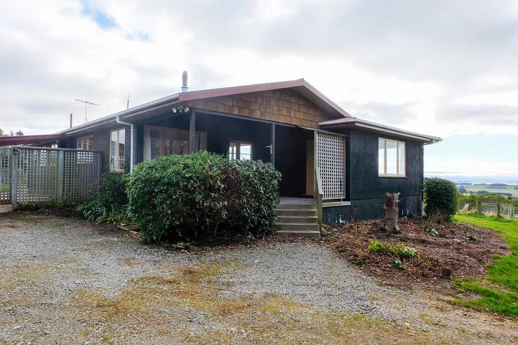 RURAL LIVING WITH VIEWS