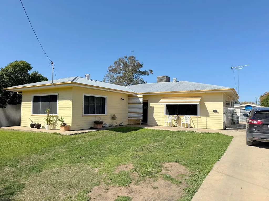 374 Chester Street, Moree, NSW 2400