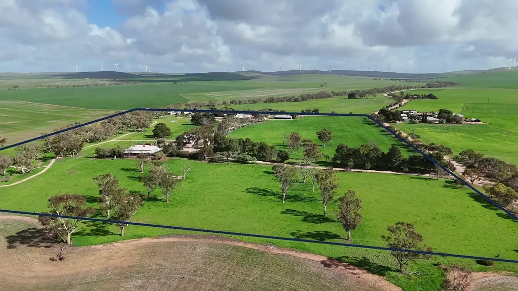 Snowtown  LIVE THE CHARMING RURAL LIFESTYLE DREAM!