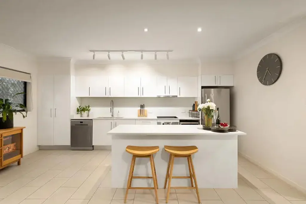 Eight Mile Plains 3Kwarto Live Comfortably and Stay Connected in Eight Mile Plains
