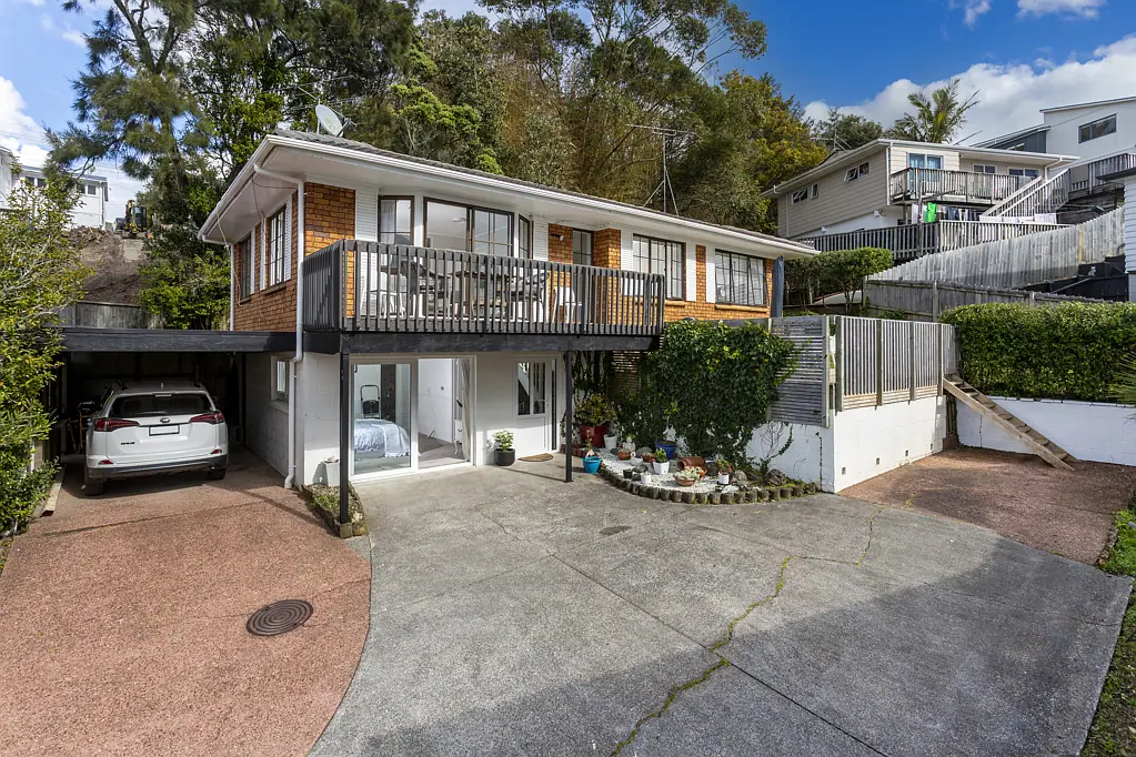 5b Serrata Place, Browns Bay, North Shore City, Auckland