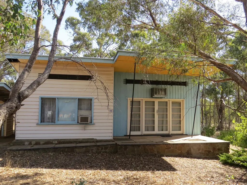 10 Springflat Road, Heathcote, VIC 3523
