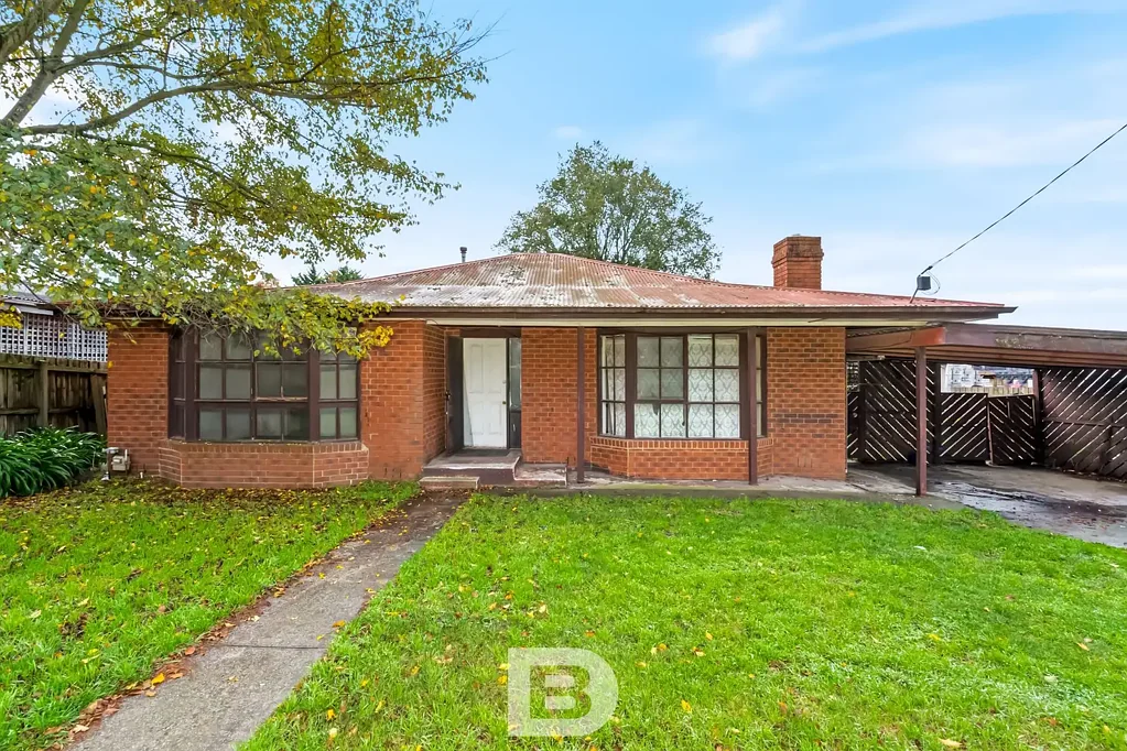 Kyneton 3ห้องนอน Endless Potential: Renovate on 725m² in the heart of Kyneton