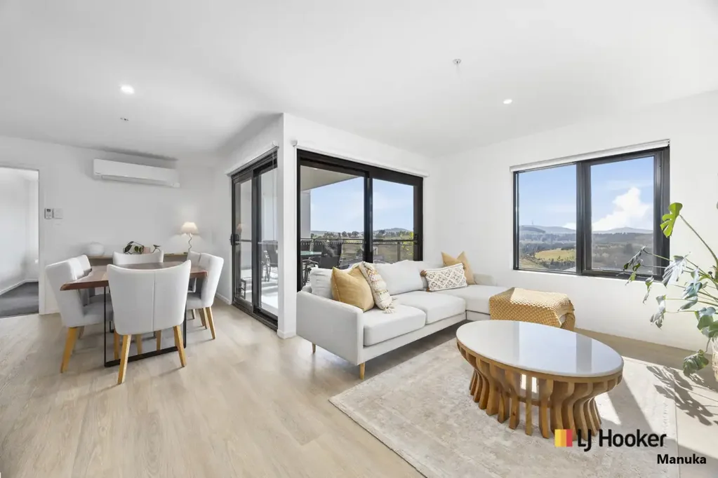 27/200 John Gorton Drive, Coombs, ACT 2611