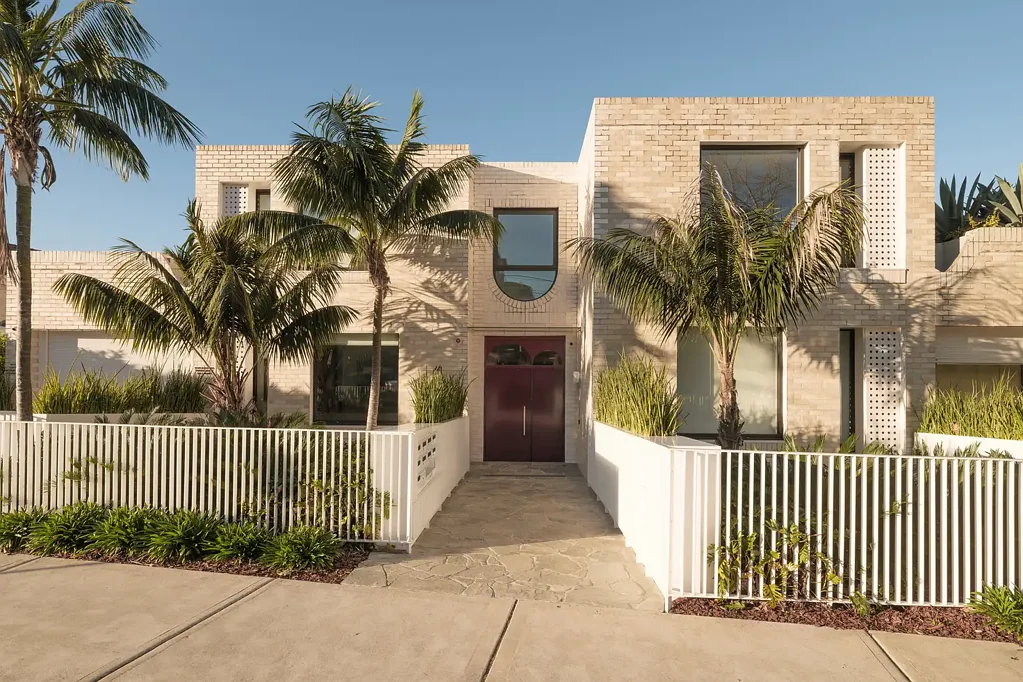 Drummoyne 4Zimmer Harbourside luxury reimagined: The Isles - a landmark waterfront residence with access to a private beach, jetty and iconic Sydney views.