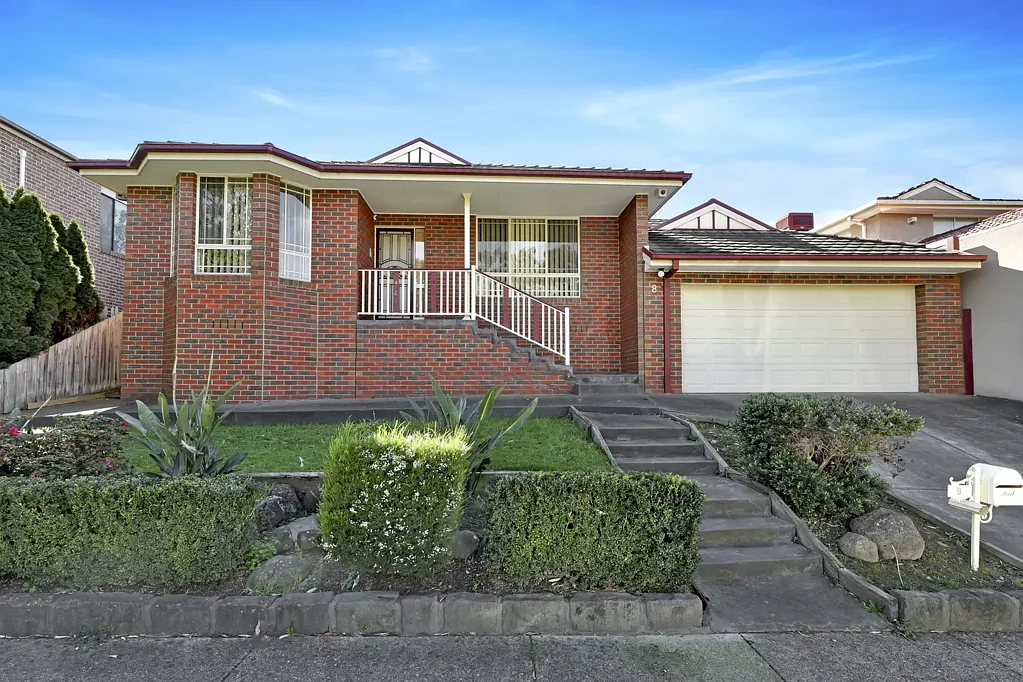 Spacious Family Living in the Heart of Mill Park **APPLY FOR THIS PROPERTY NOW**