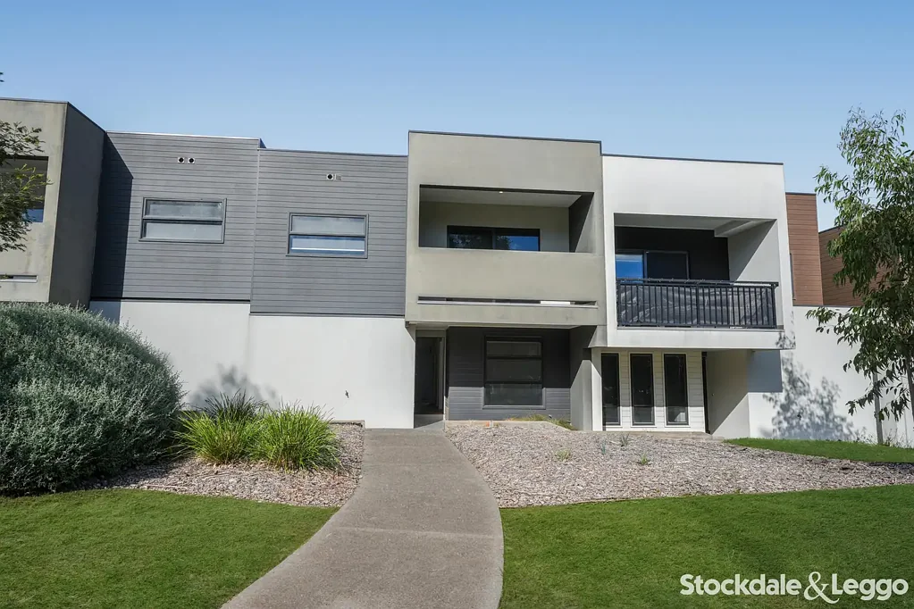 Modern Townhouse Living with Parkland Views