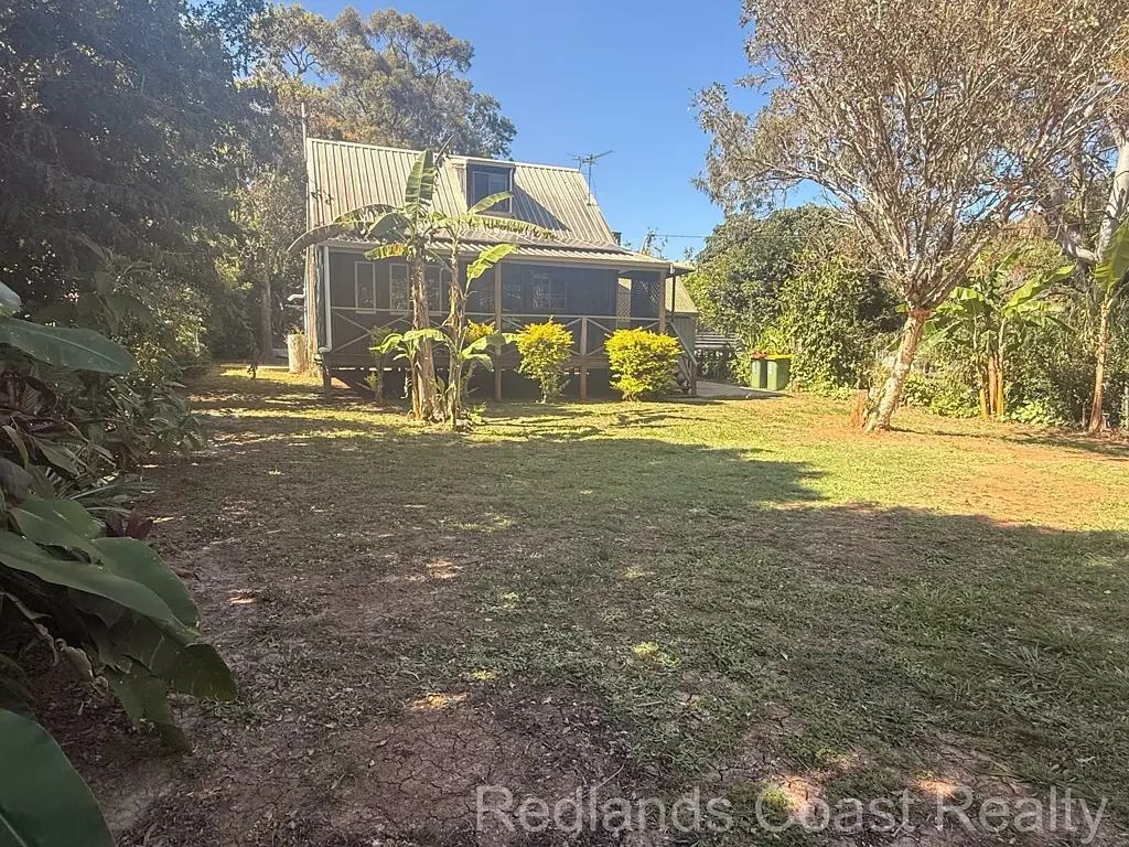 Lovely 2 Bedroom Lamb Island Property