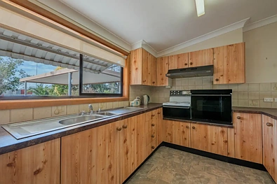 89 Operator Street, West Wyalong, NSW 2671, 3 slaapkamers, 2 badkamers, House