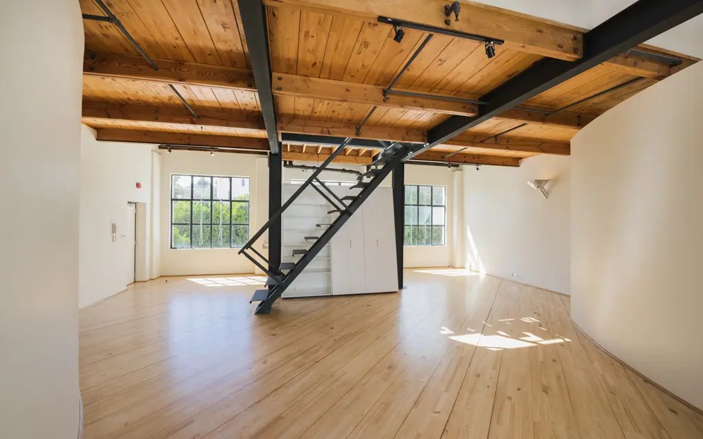 Parnell Live/work with private balcony