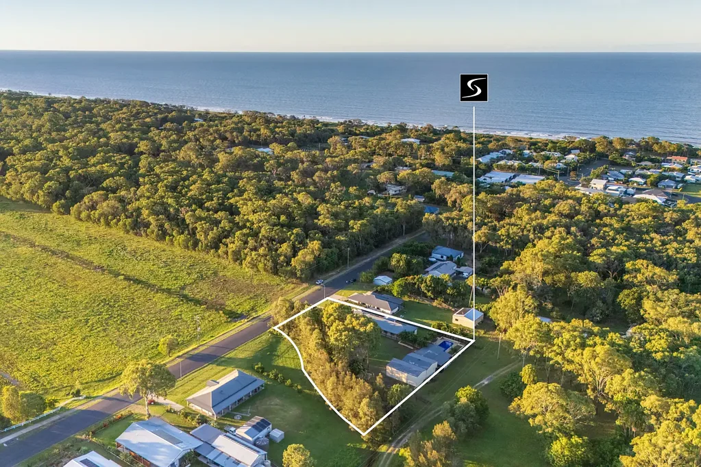 18 Palm View Drive, Moore Park Beach, QLD 4670