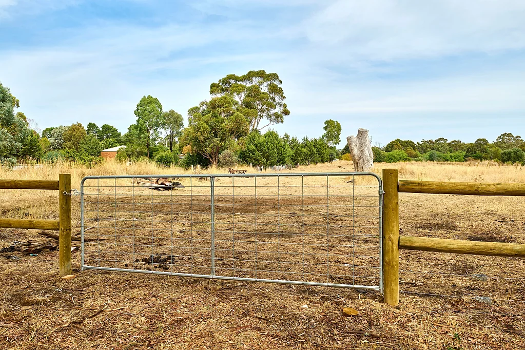 Heathcote Room For A Pony