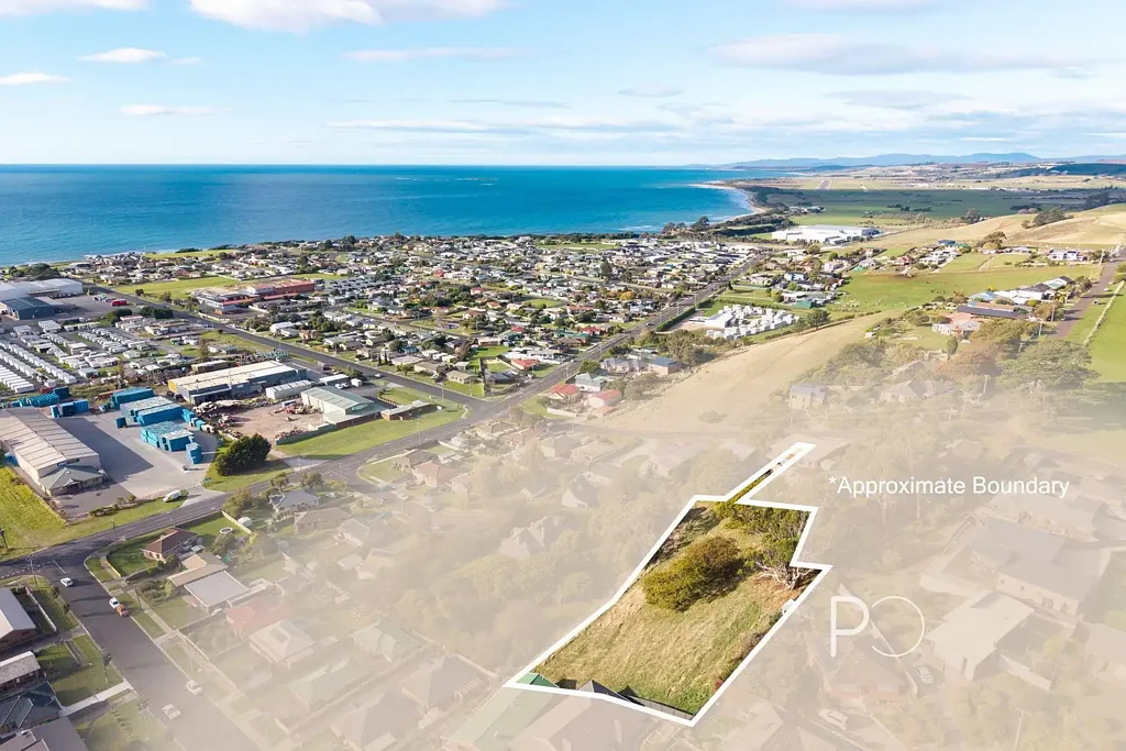 East Devonport  RESIDENTIAL BLOCK WITH WATER VIEWS