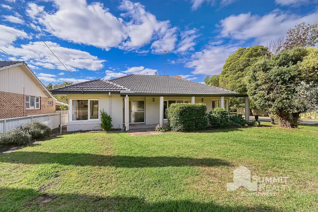 20 Shines Crescent, Brunswick, WA 6224