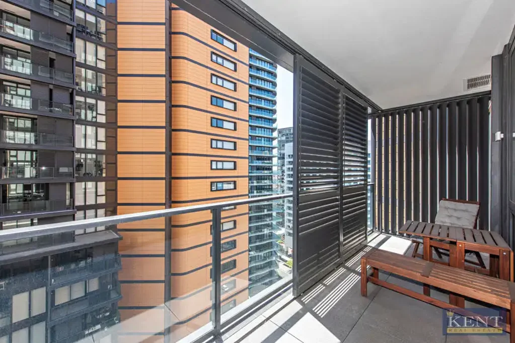 St Leonards 1 Slaapkamer Luxury One-Bedroom with Enclosed Study / Guest Room - St Leonards Square by Mirvac