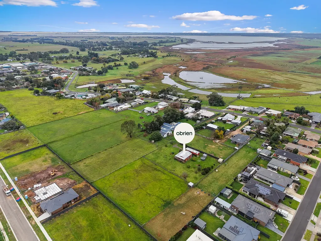 East Bairnsdale 2房  Small on Maintenance, Big on Breathing Room