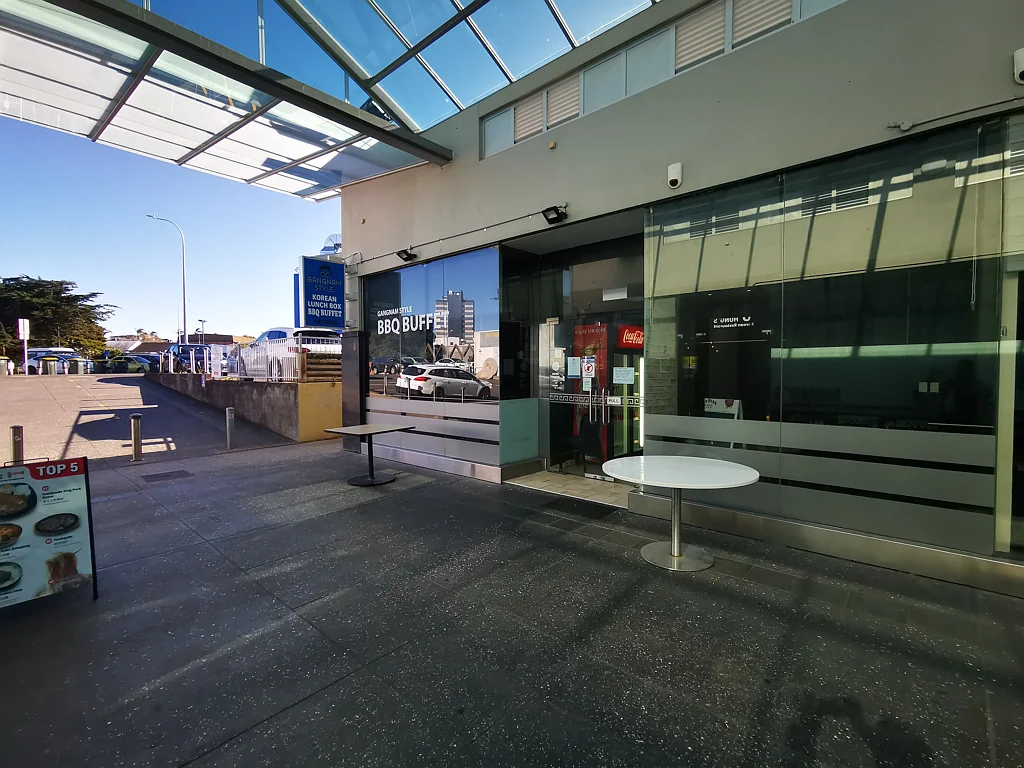 Takapuna  Takapuna central 170sqm restaurant for lease