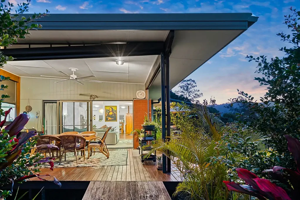 Currumbin Valley 4房  A Rare Sanctuary of Sustainable Luxury
