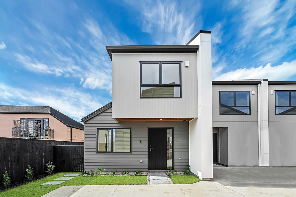 8B Hattaway Avenue, Bucklands Beach, Manukau City, Auckland