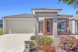 35 Evesham Drive, Point Cook